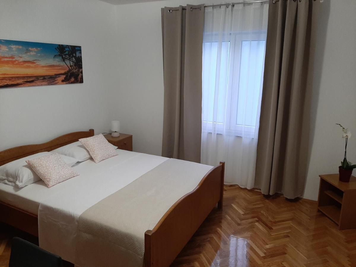 Roby Apartment *